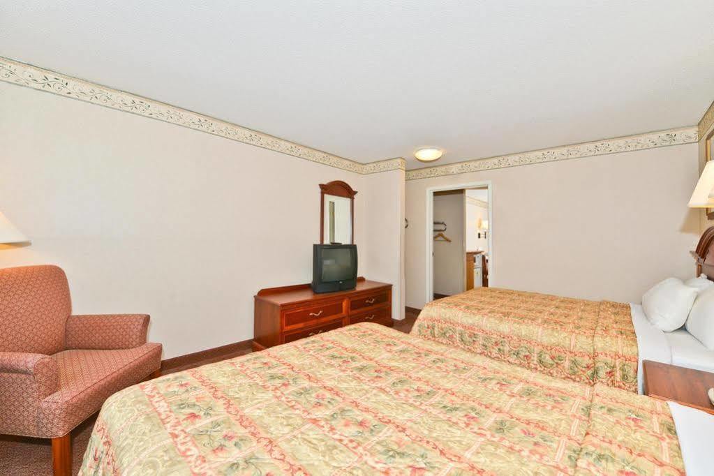 Blisspoint Inn & Suites Marion Eksteriør bilde